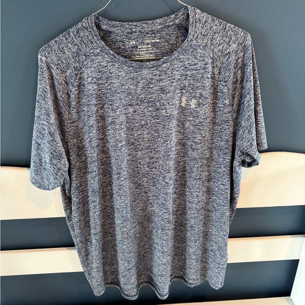 Under Armour Blue Short Sleeve Tee Moisture-Wicking Performance Tech Tee Loose